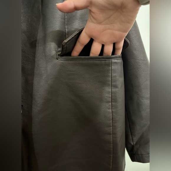 NWOT Urban Outfitters Jules Faux Leather Blazer Medium - Picture 6 of 9